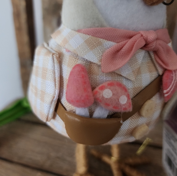 Easter Fabric Bird Decor Botanist - TRUFFLE - Picture 6 of 6